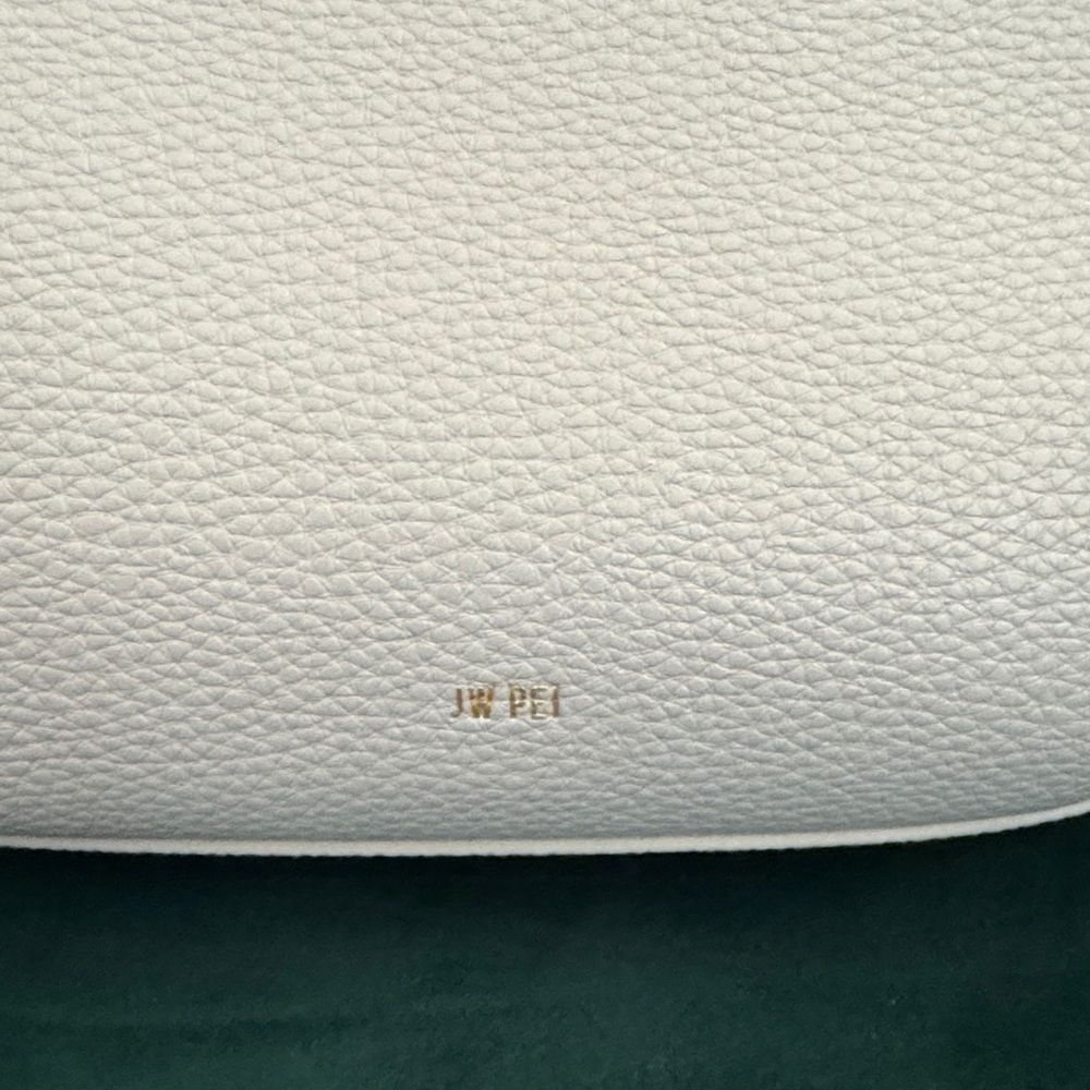 NWOT JW PEI Cream Hobo Bag - Picture 4 of 4